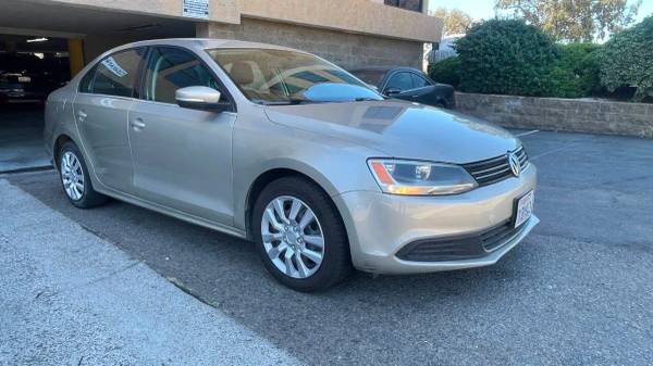 2013 Volkswagen Jetta 2.5L SE for $0 Build Credit, Poor