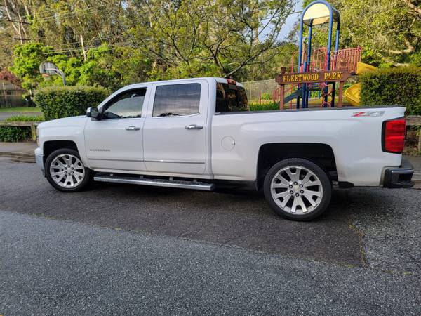 2015 Chevrolet Silverado 1500 LTZ Z71 6.2L 4x4 Crew Cab