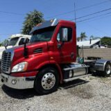 2015 Freightliner Day Cab for $0 Build Credit, Poor Credit,