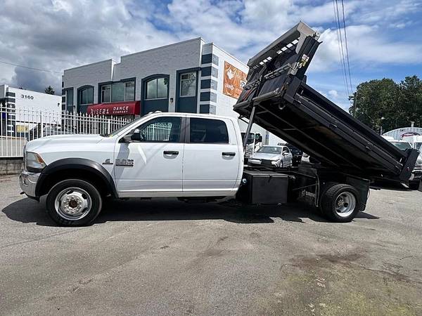 2017 Ram 5500 SLT 4WD Crew Cab 197 WB 84