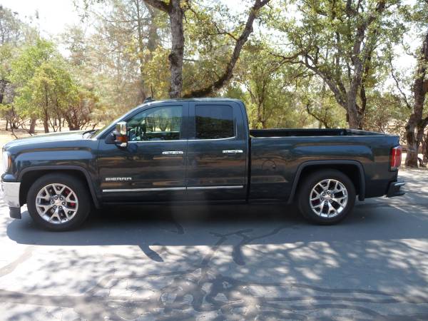 2018 GMC Sierra SLT 4x4 (Lowered) Big Brakes - Price 2018 GMC Sierra SLT 4x4 (Lowered) Big Brakes - Price