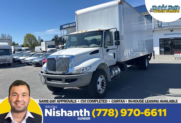 2018 International 4300 26' Box with Liftgate and Hydraulic Brakes