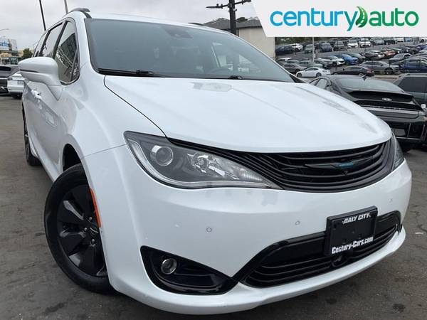 2019 Chrysler Pacifica Hybrid Limited for $0 Build Credit, Poor