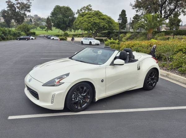 2019 Nissan 370Z Touring Roadster - Pearl White/Black, 39k Miles,