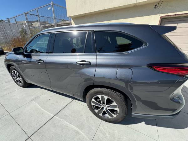2020 Toyota Highlander Hybrid XLE for $0 Build Credit, Poor