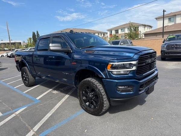 2022 RAM 2500 Laramie Night Edition 6.7 Cummins 4x4 for
