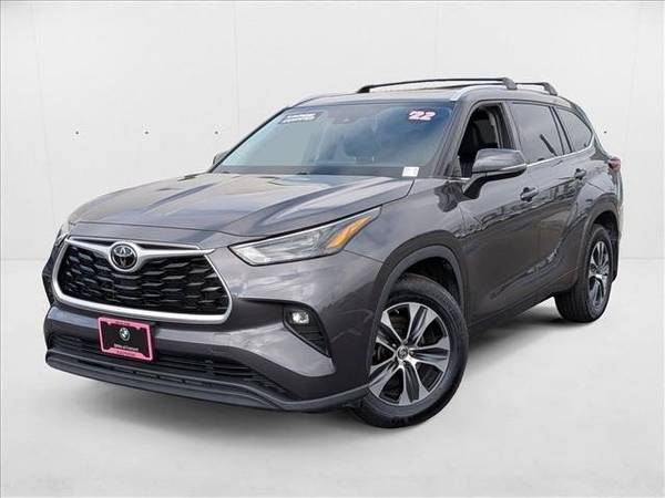 2022 Toyota Highlander XLE AWD for $0 Build Credit, Poor