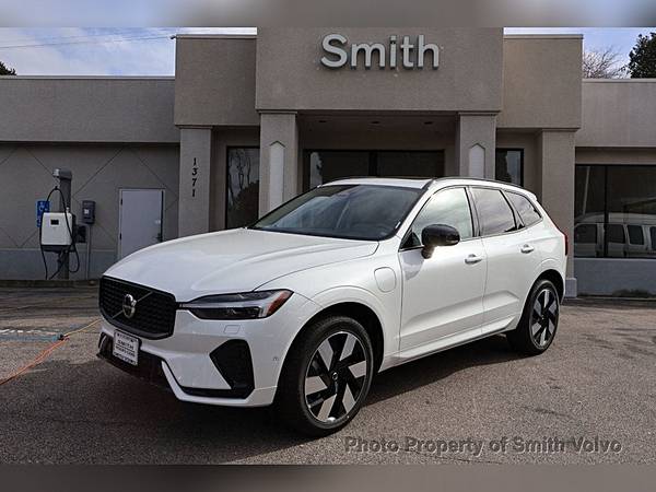 2025 Volvo XC60 T8 AWD Plus for $0 Build Credit,