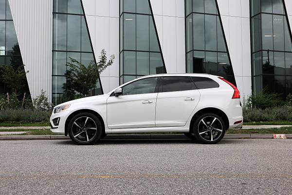 2015 Volvo XC60 T6 R-Design Platinum for $0 Build Credit,