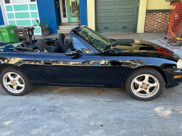 1999 Mazda Miata Stock Trim - Clean Title, New Top