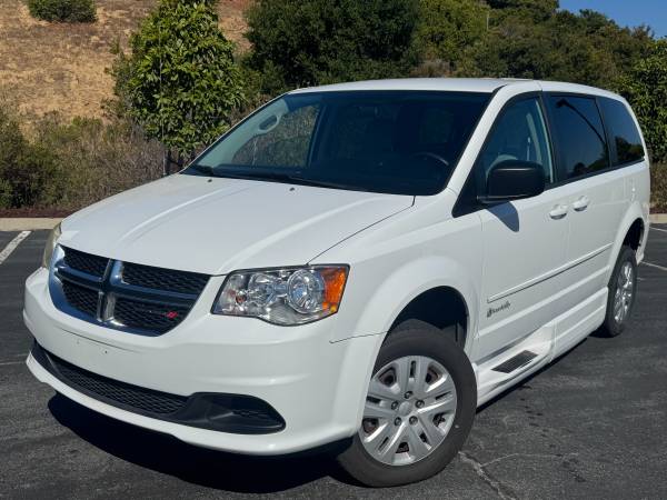 2014 Dodge Grand Caravan Wheelchair Handicap Van Low Miles Clean