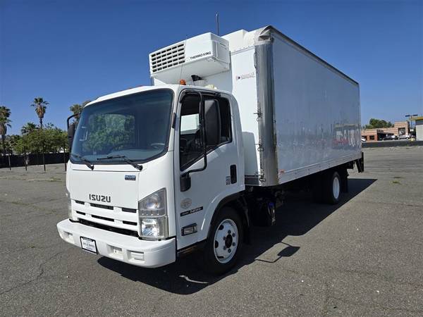 2014 Isuzu NRR Refrigerated Truck 5.2L Diesel 20ft Box with 2014 Isuzu NRR Refrigerated Truck 5.2L Diesel 20ft Box with