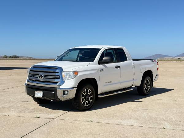 2017 Toyota Tundra SR5 4x4 Double Cab TRD Off-Road for