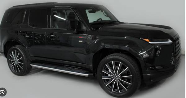 2024 Lexus GX 550 Luxury Trim - 25,000 KMS for